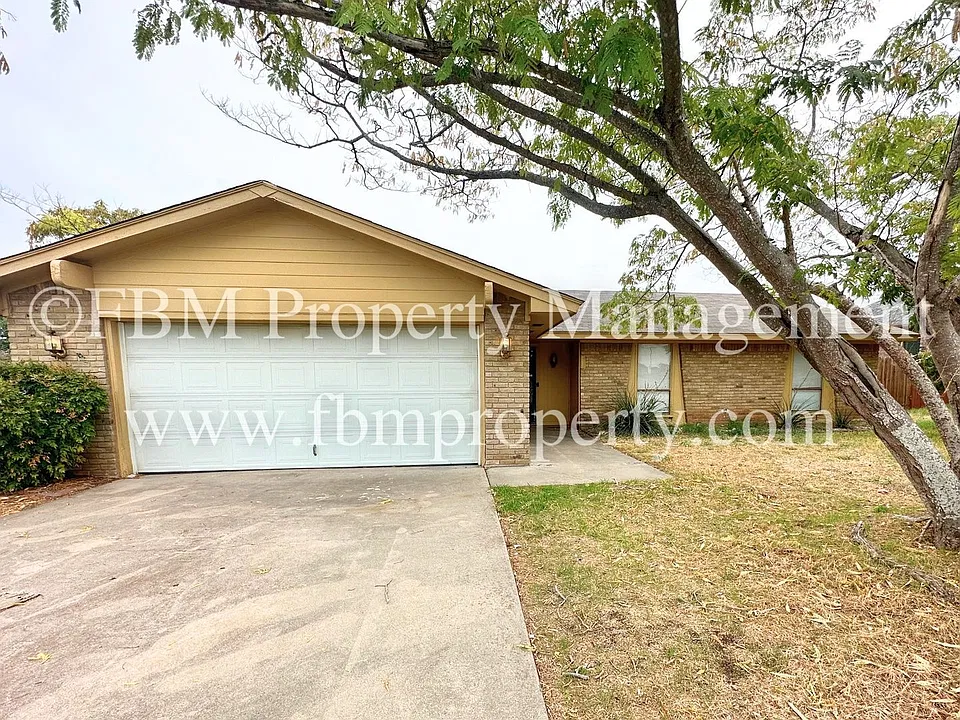 1708 Meadow Ln