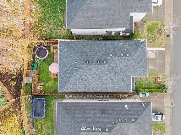 3rd image of 9921 198th Avenue Ct E