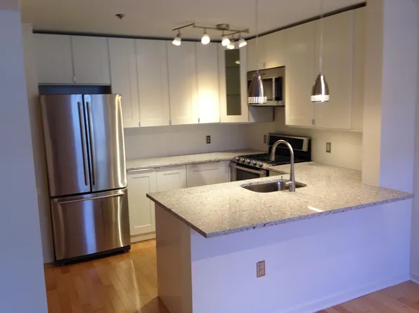 1645 International Dr Suite 15, McLean, VA 22102