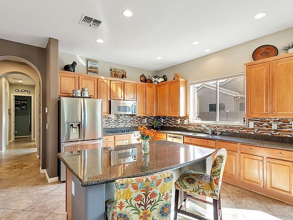 4th image of 38810 N Courage Ct