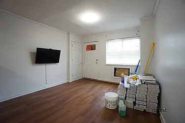 Rented by Rennit Inc.