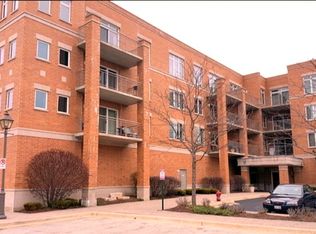 1 S Lincoln Ave APT 413, Lombard, IL
