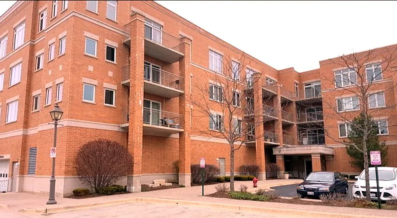 1 S Lincoln Ave APT 413 photo 1