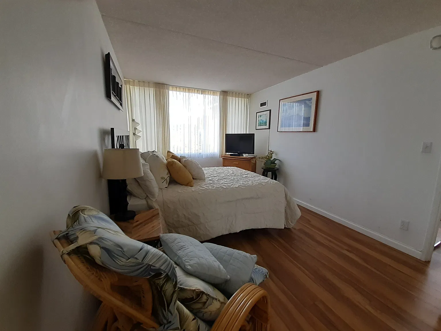 Villa on Eaton Square #2614 400 Hobron Ln. - 2614 — Photo 4