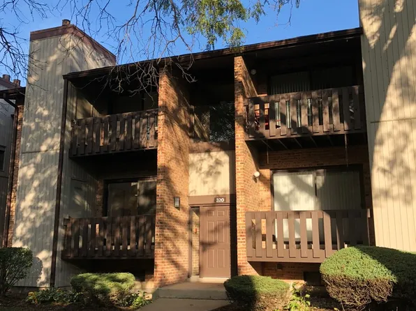320 Sheridan Dr APT 2C, Willowbrook, IL 60527