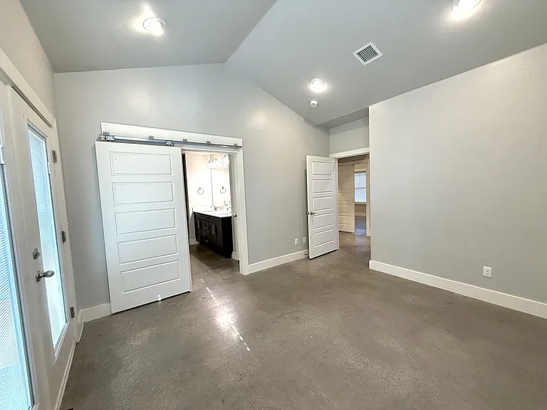 529 K St SW — Photo 12