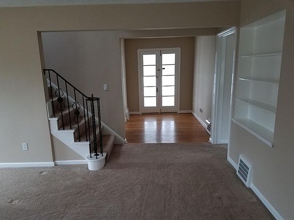 5th image of 2057 Hampton Rd