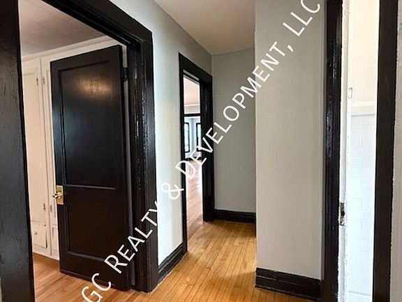 4th image of 717-719 Randolph St #719-2