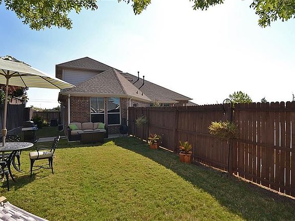 2nd image of 2220 Paige Ct
