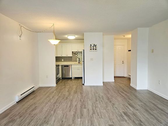 3rd image of 10 Rutledge St APT 3G