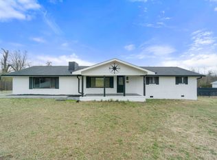 4012 Pattentown Rd, Ooltewah, TN 37363