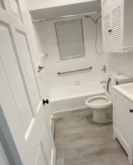 220 Madison St #1 — Photo 5