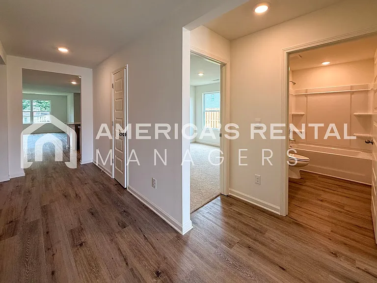 220 Pine Ridge Dr — Photo 6