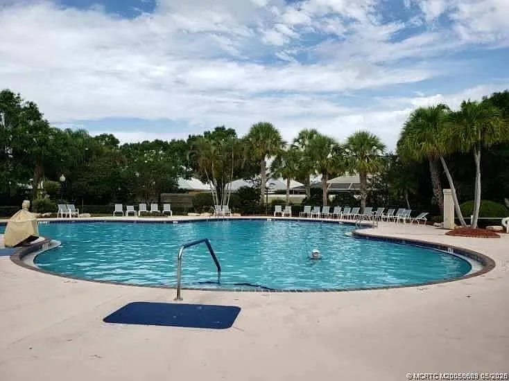 1652 SW Waterfall Blvd — Photo 18