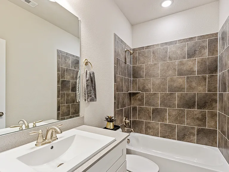 4129 Angelina Dr — Photo 27