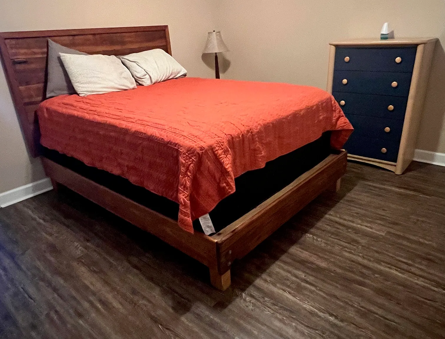 1 bed, 1100 sqft, $1,500 — Photo 4