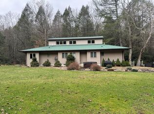 3361 Laurel Creek Rd, Fayetteville, WV 25840