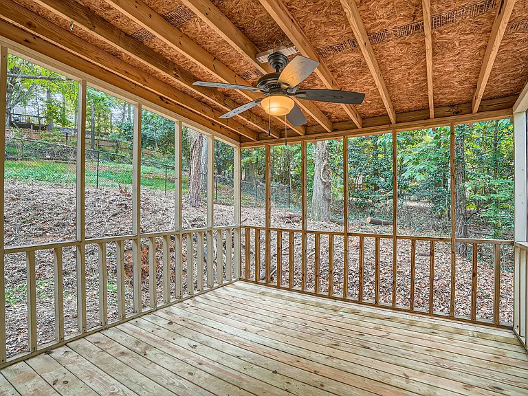 305 Roswell Farms Rd — Photo 15