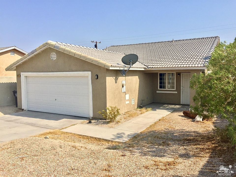 1st image of 66043 Buena Vista Ave