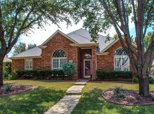 904 Chapel Dr, Denton, TX 76205