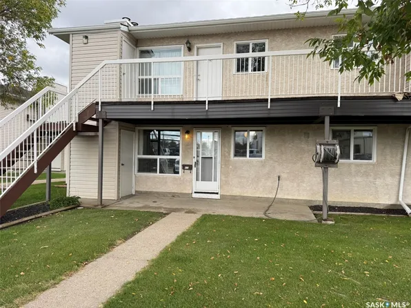 67 Wood Lily Drive #415, Moose Jaw, SK S6J 1G6