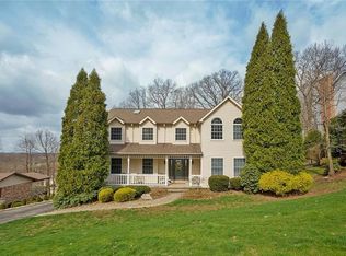 3239 Ridgeway Dr, Greensburg, PA 15601