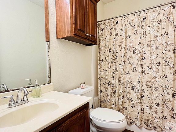 5th image of 367 Meadowridge Cir