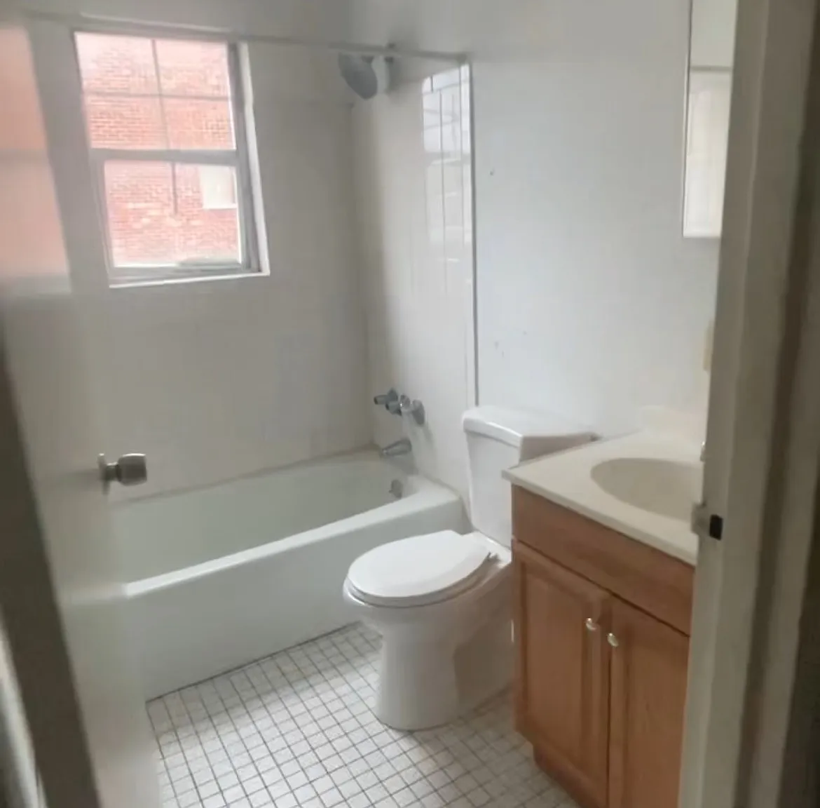 2 bed, $1,600 — Photo 2