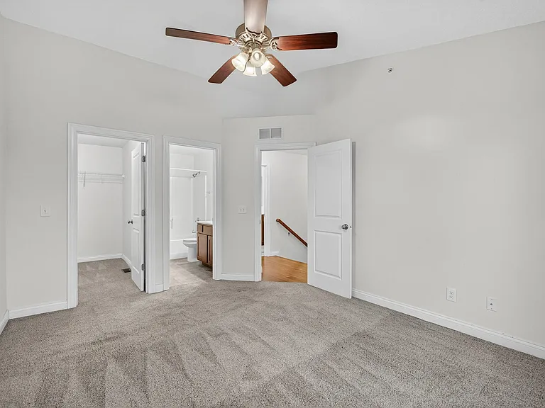 320 E 29th St — Photo 20