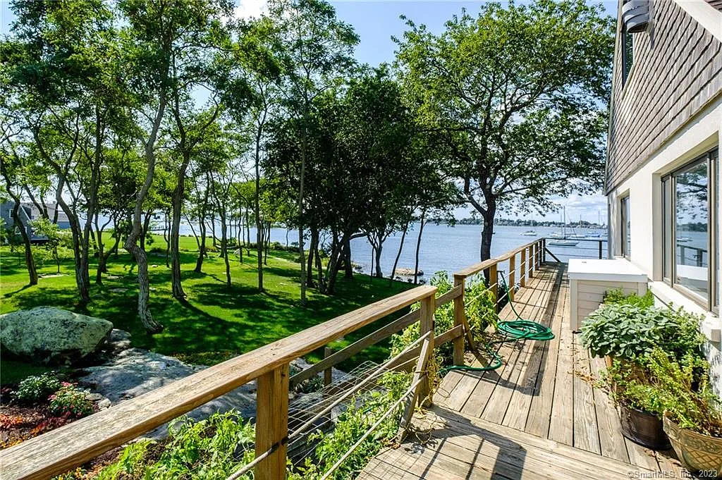 4 bed, 3.0 bath, 2842 sqft, $40,000 — Photo 4
