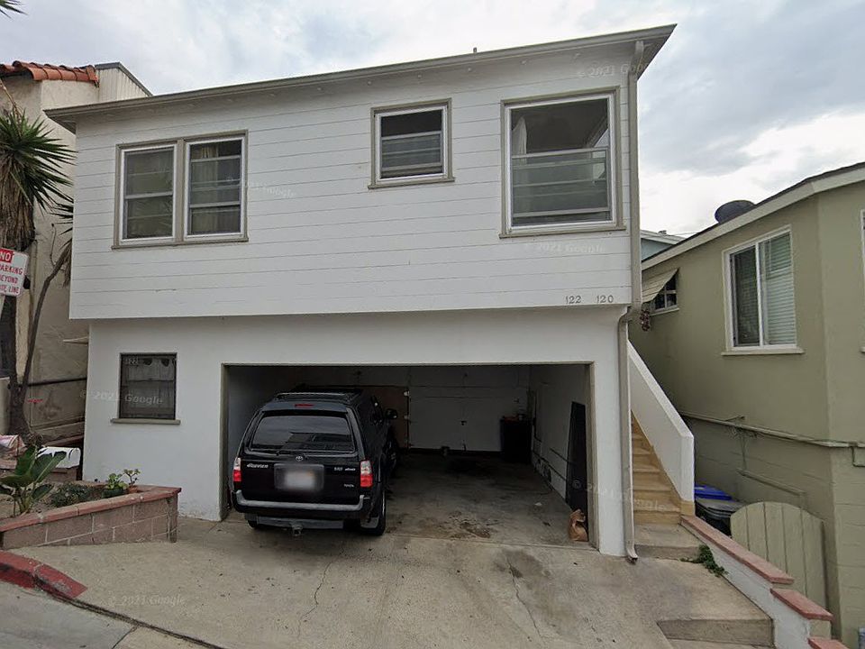 1st image of 120 44th St