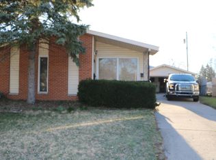 26270 Tawas St, Madison Heights, MI