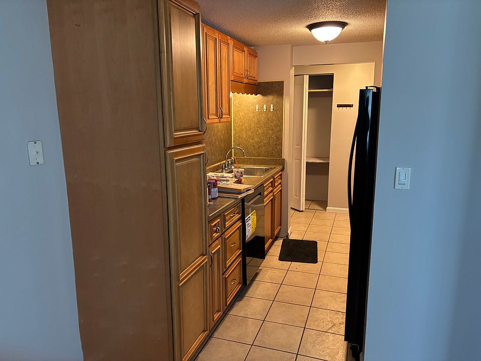 1st image of 96 Main St