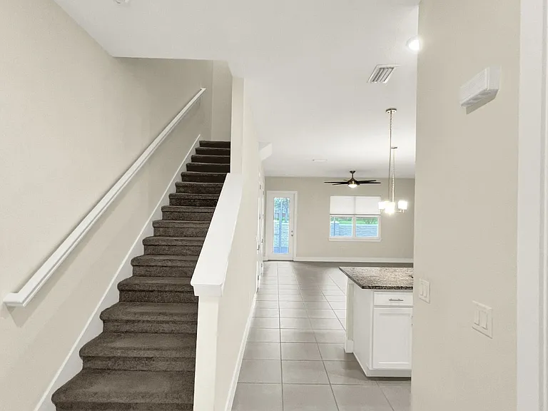 1471 Brookdale Ct — Photo 10