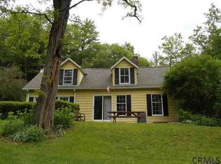 332 Waters Rd, Glenville, NY 12302