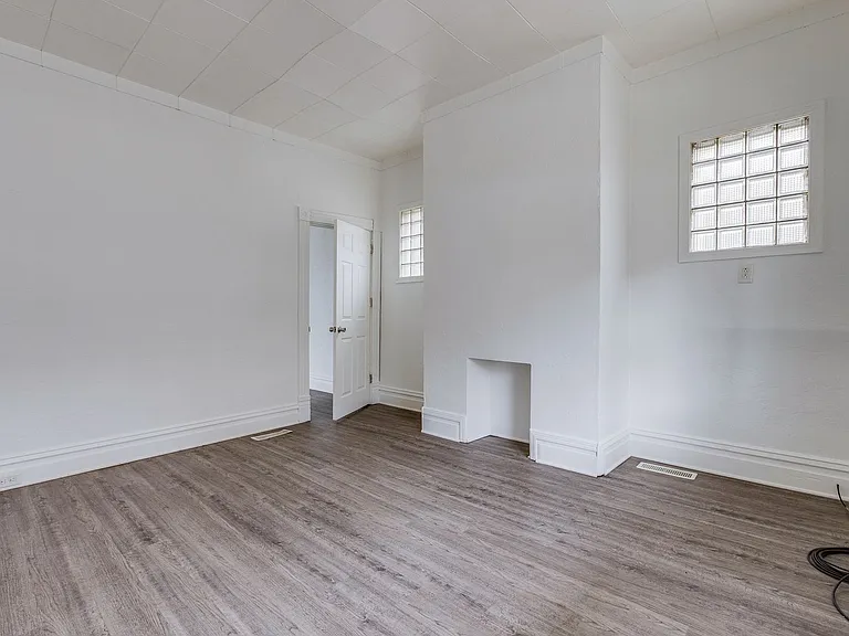 440 Hays Ave — Photo 20