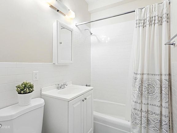 5th image of 115 Morton St