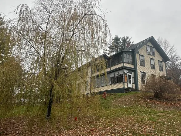 46 Sanborn Street, Franklin, NH 03235