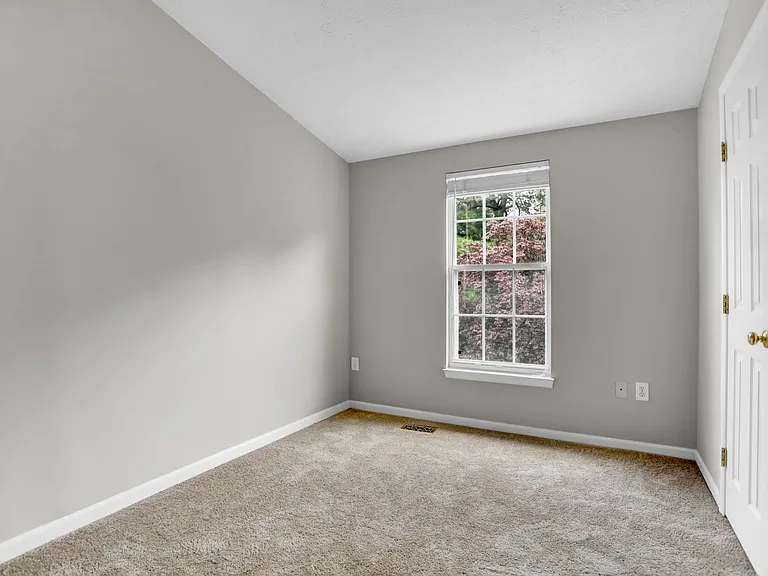 437 Ashton Ln — Photo 19