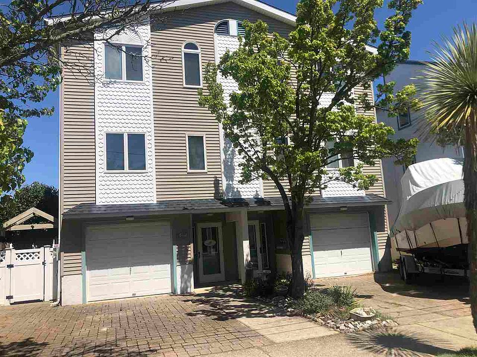 1st image of 311 46th Pl