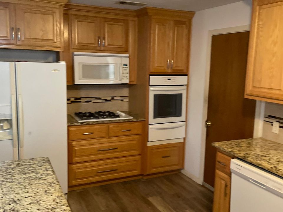 1st image of 2510 Hillcrest Ave