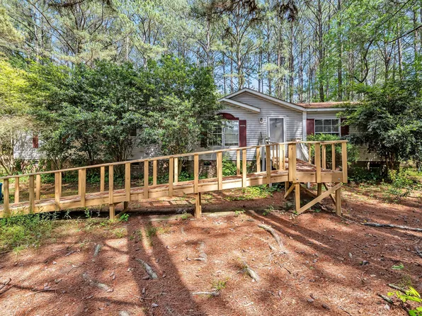 6405 Biloxis Ct, Raleigh, NC 27603