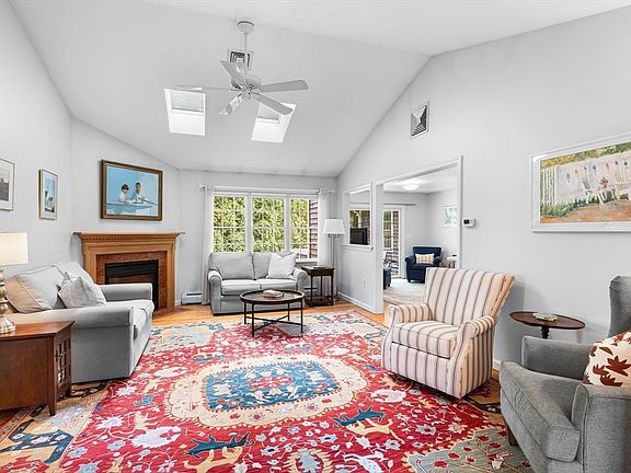 2nd image of 21 Juniper Ridge Ln #21