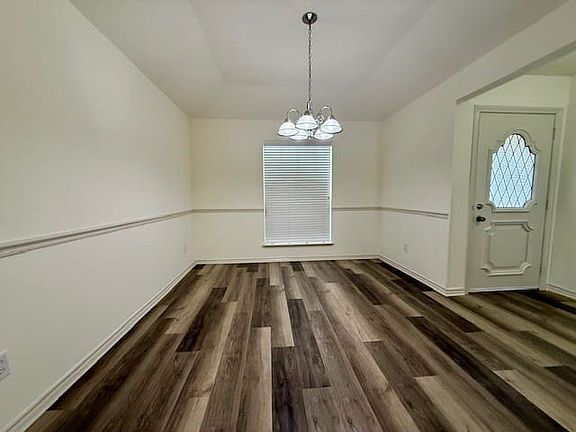 3rd image of 3812 Wrentham Dr