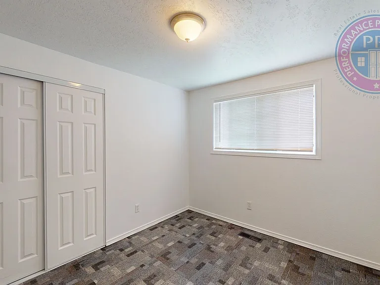 18230 Seaman St — Photo 17