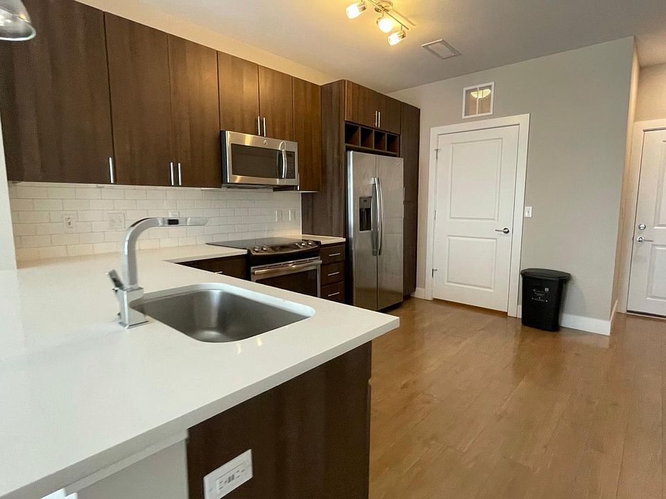 1st image of 4294 E 8th Pl #737