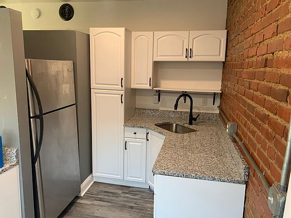 3rd image of 4512 Bridge Ave APT 3