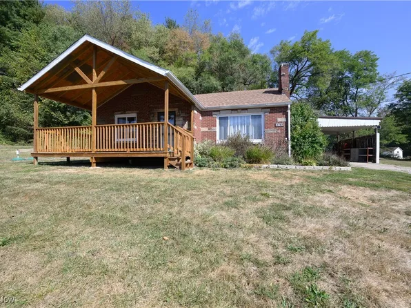 5785 Main St SE, New Philadelphia, OH 44663