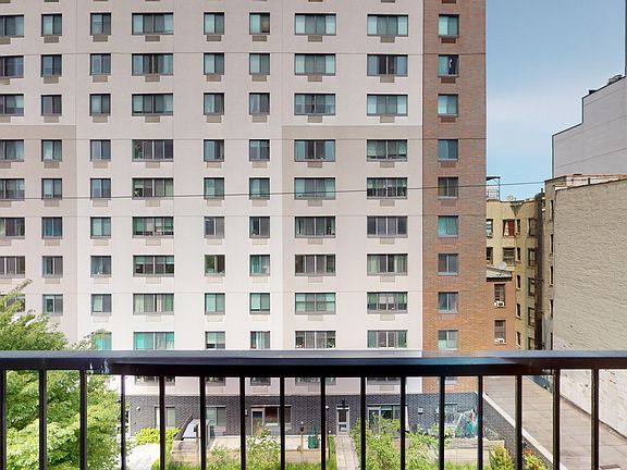 5th image of 71 E 110th St #4B