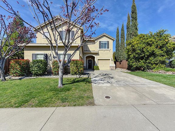 3rd image of 1437 Redwood Dr